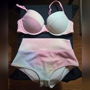 Victoria’s Secret PINK Push-Up Bikini Set 💗Size: Medium (top & bottom)